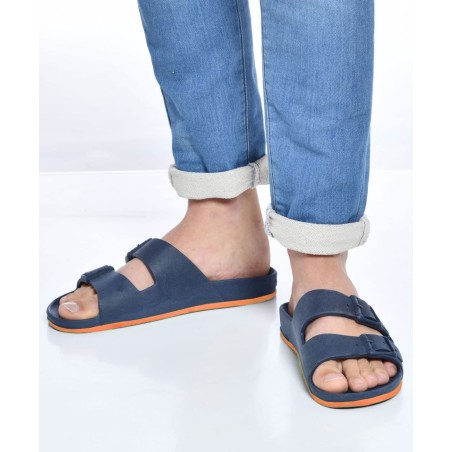 sandales bleu marine et orange cacatoès portées adultes