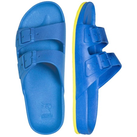 sandales bleues cacatoès vues de haut