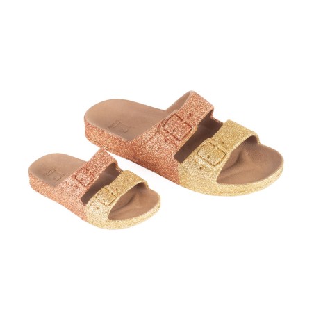sandales dorées et sahara à paillettes cacatoès vues de trois quarts adultes et enfants