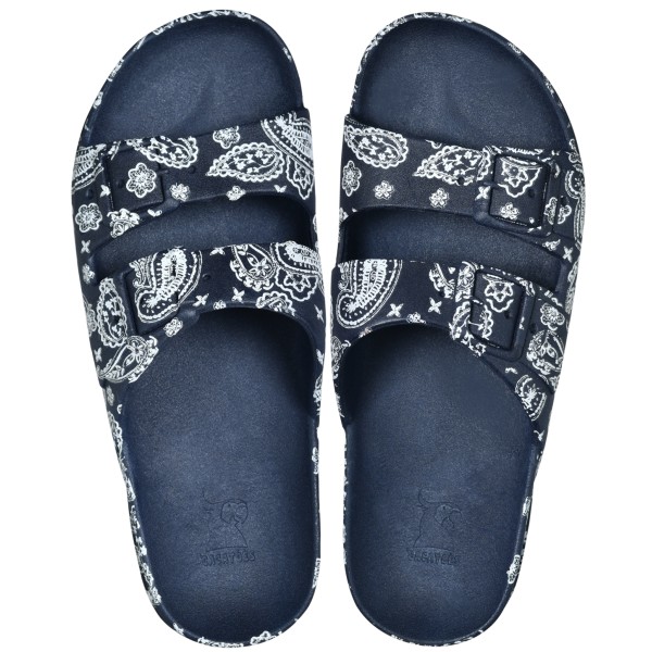 sandales bleu motifs imprimés bandana cacatoès vue de face