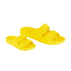 sandale jaune fluo cacatoès vue trois quart adulte et enfant