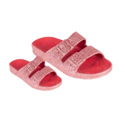 sandales rouge à paillettes cacatoès vue de trois quart adulte et enfant